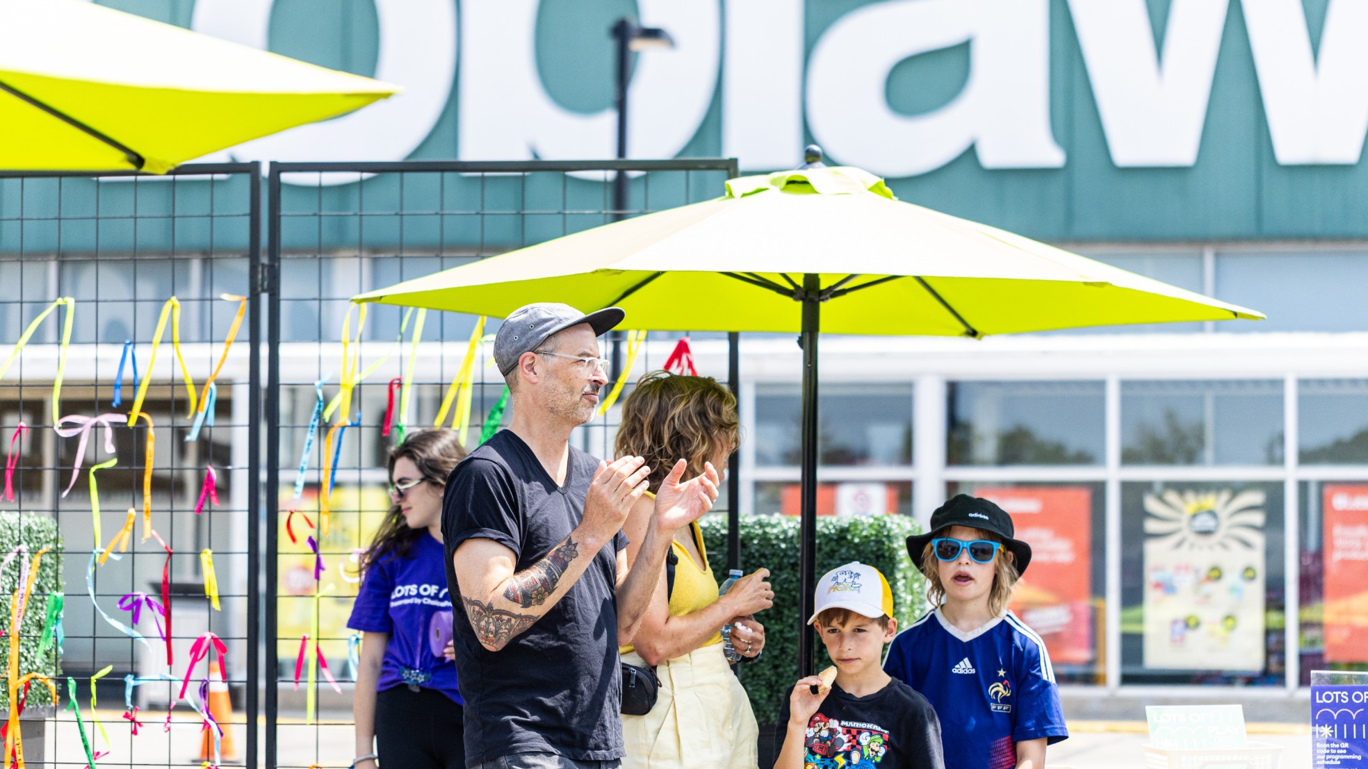 Roncesvalles Gallery 03