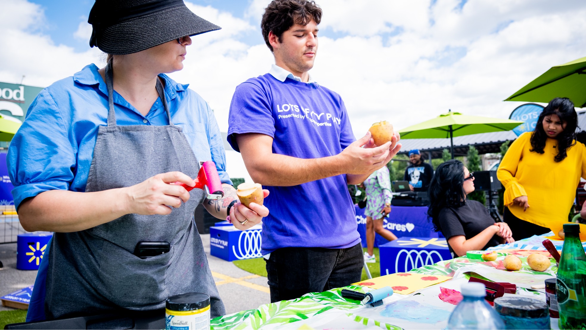 Roncesvalles Gallery 06