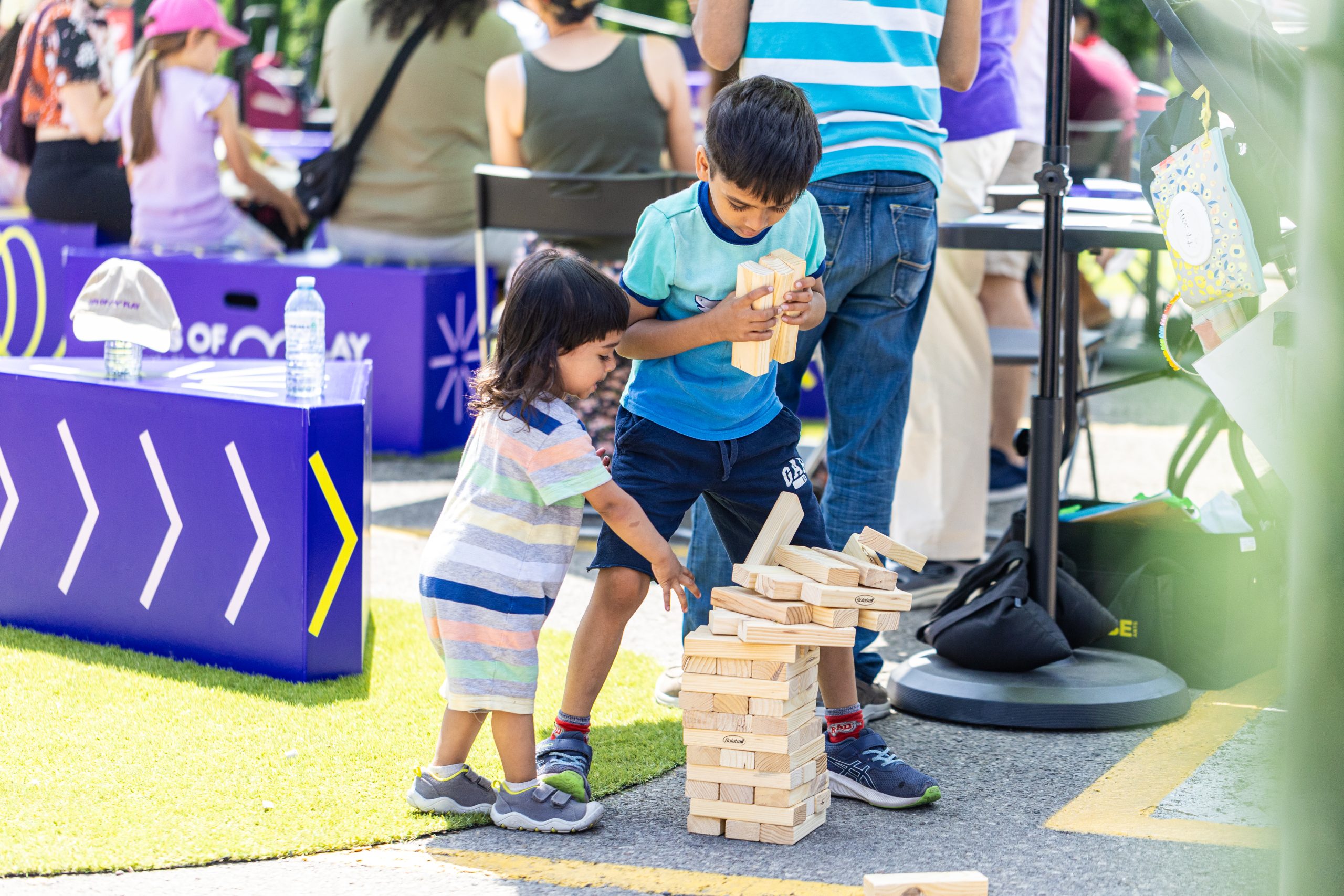 30029 Lots Of Play Roncesvalles 2280 Dundas St W Toronto On 85 Scaled